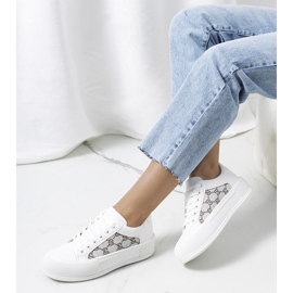 Tênis branco na plataforma Birkett cinza 2