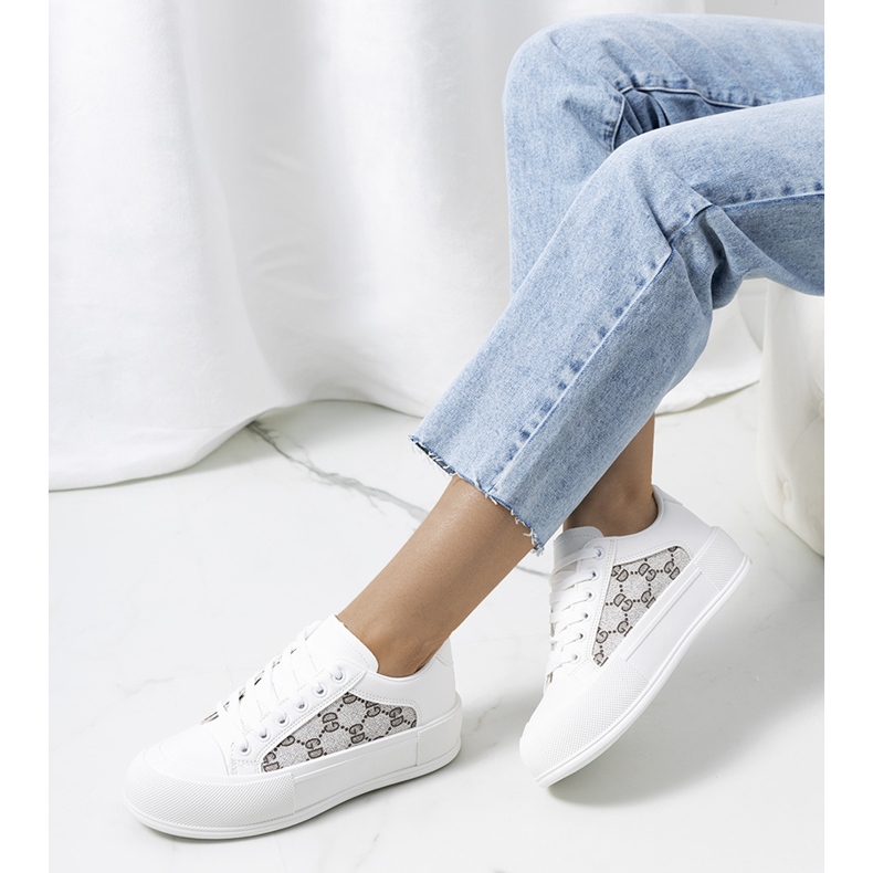 Tênis branco na plataforma Birkett cinza 2