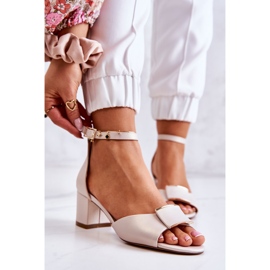 Sergio Leone Sandálias de couro com decoração floren bege 1