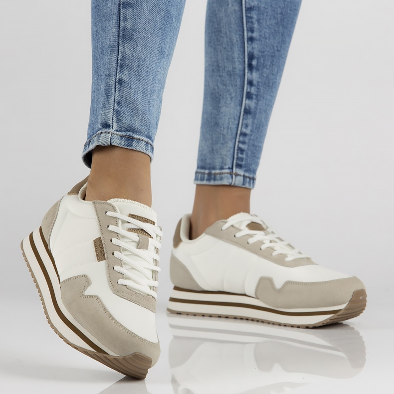 Tênis branco Filippo DP2111 / 22 Wh 2