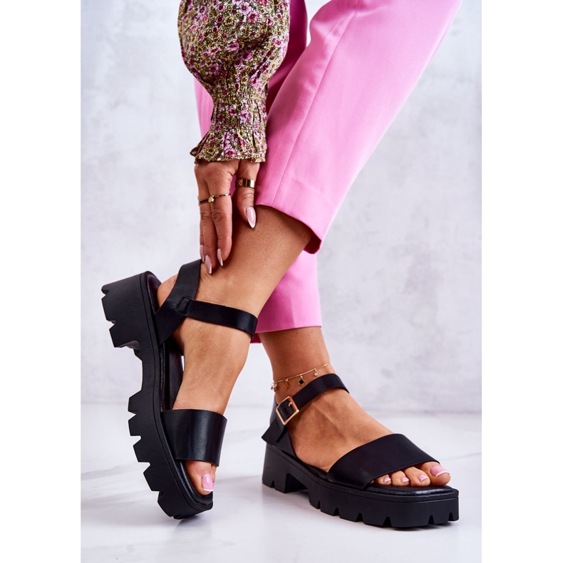 PS1 Sandálias de Couro no Salto Preto Sovie 2