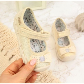 Chinelos bailarinas meninas com velcro bege befado 1