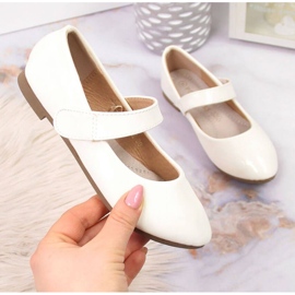Bailarinas femininas com velcro comunhão Potocki branco 1