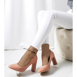 Bombas cor de rosa no post Burnaby 1