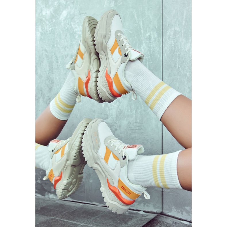 Tênis esportivo feminino Big Star JJ274A411 Branco e bege 1