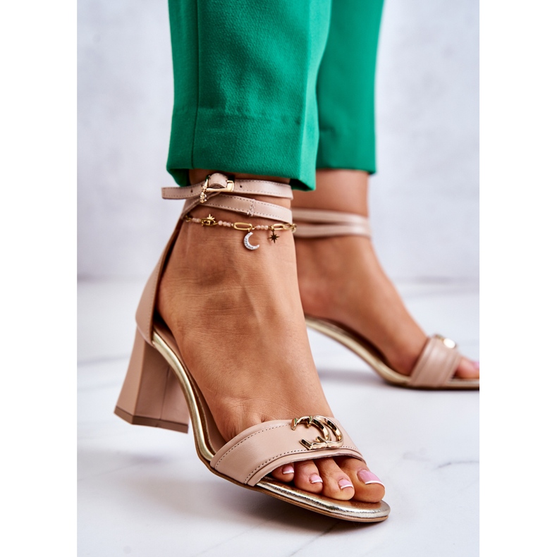 Sandálias de couro de salto alto Laura Messi 2425 bege 2