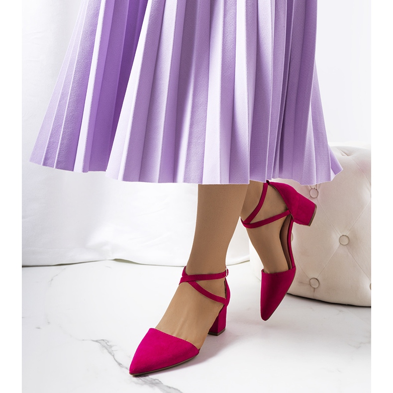 Bombas cor de rosa no posto Hyde 1