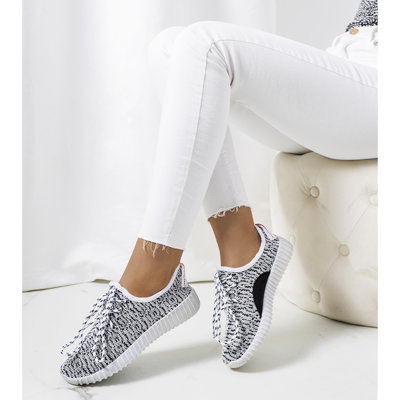 Embro meias brancas branco preto 1