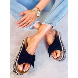 Chinelos em uma sola Lane Black decorada preto 2