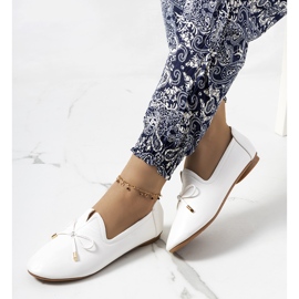 Mocassins brancos Carlsen 1