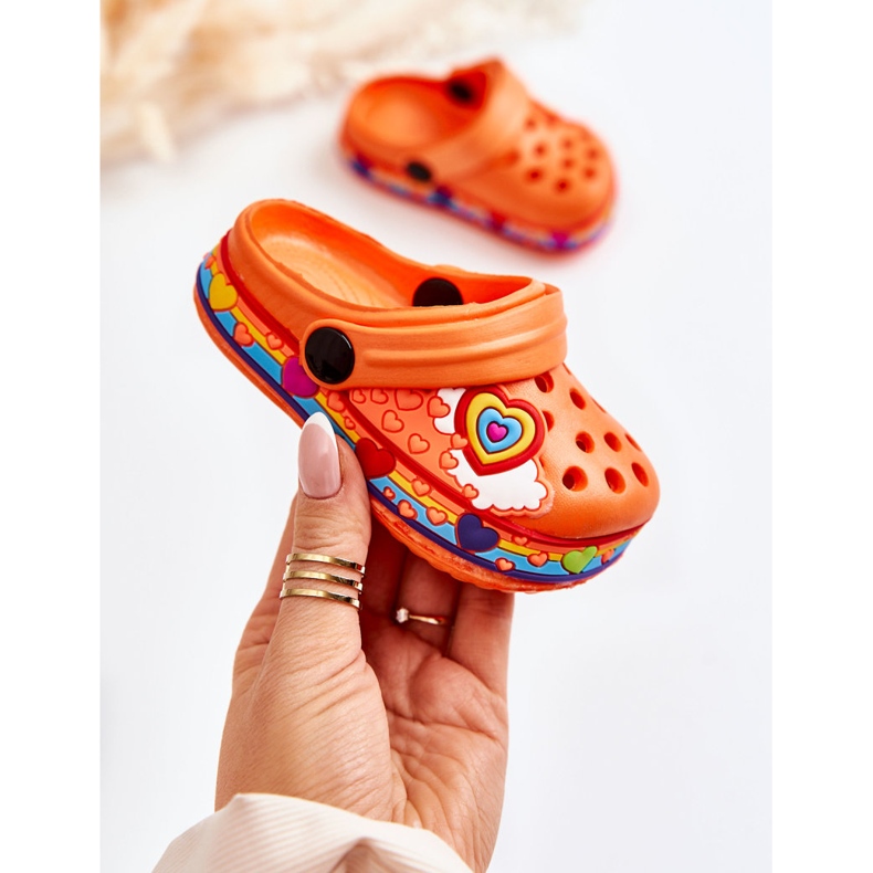 Chinelos infantis Crocs Espuma Laranja Charie 1 Chinelos infantis Crocs Espuma Laranja Charie 1