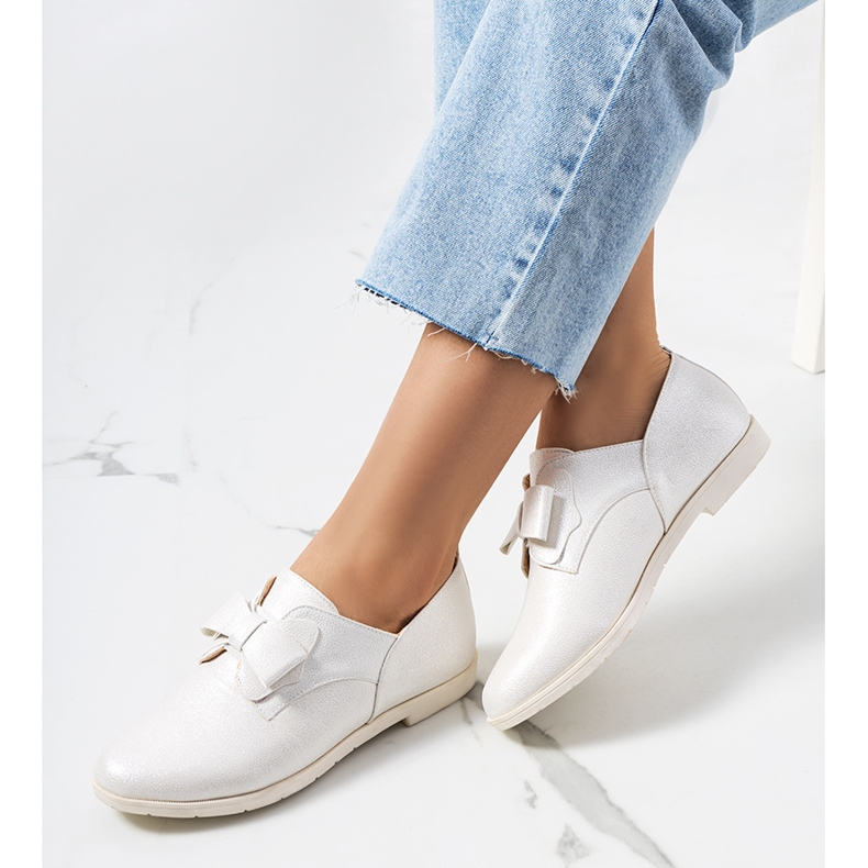 Brogues brancos com laço Korner 1