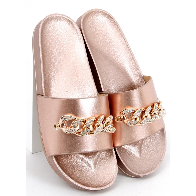 Chinelos Tilia Champagne com corrente rosa 1 Chinelos Tilia Champagne com corrente rosa 1