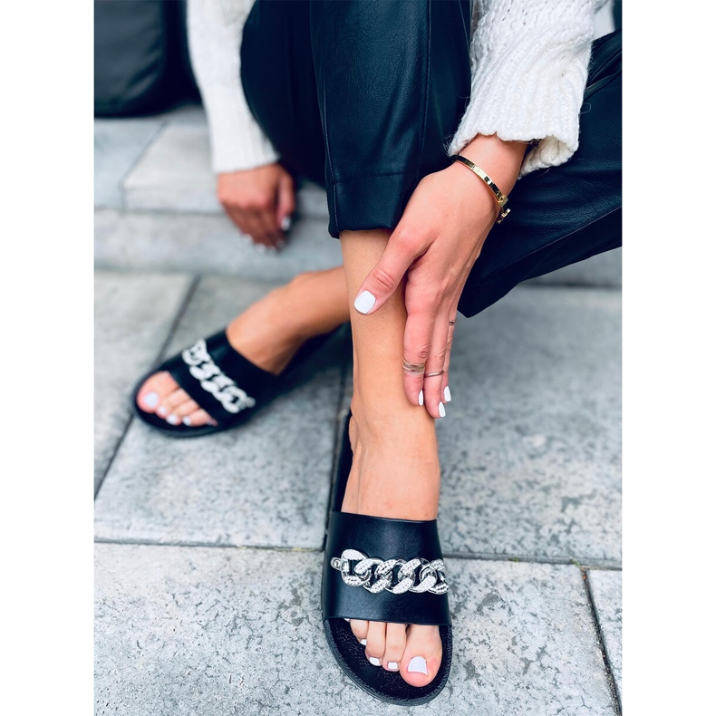 Chinelos Tília Preto com corrente 2