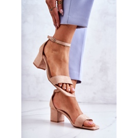 Vinceza Sandálias de camurça na moda em um bar bege Rovena 2