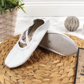 Sapatilhas de balé de couro com elásticos, Nazo branco 2