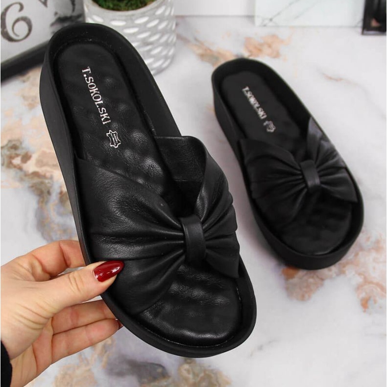 Chinelos de couro na cunha T.Sokolski W SCA162A preto 1