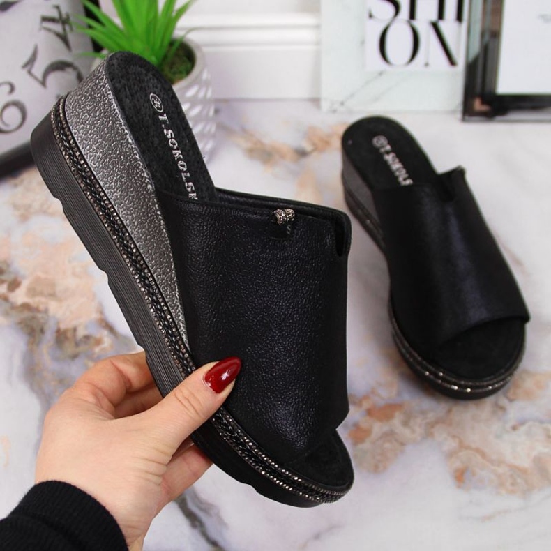 Chinelos de cunha pretos T.Sokolski W SCA167A 1