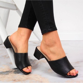 Chinelos no bloco Sergio Leone W SK375A preto 2