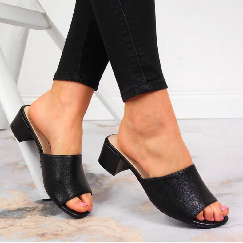 Chinelos no bloco Sergio Leone W SK375A preto 2