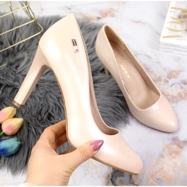 Bombas no post bege pérola Sergio Leone 2