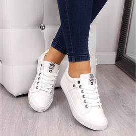 Cano baixo couro eco branco Big Star GG274060 1