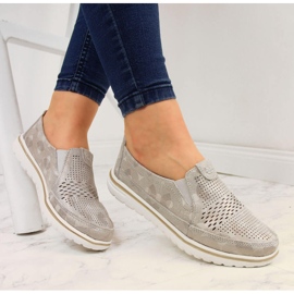 Sapatos femininos de couro vazado dourado Jezzi 1