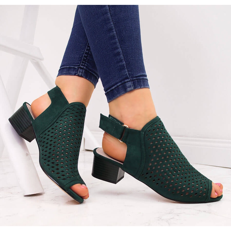 Sandálias femininas verdes vazadas verdes Sabatina 1