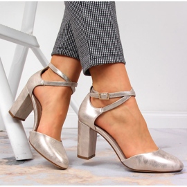 Sandálias femininas no poste de ouro por Sergio Leone dourado 2