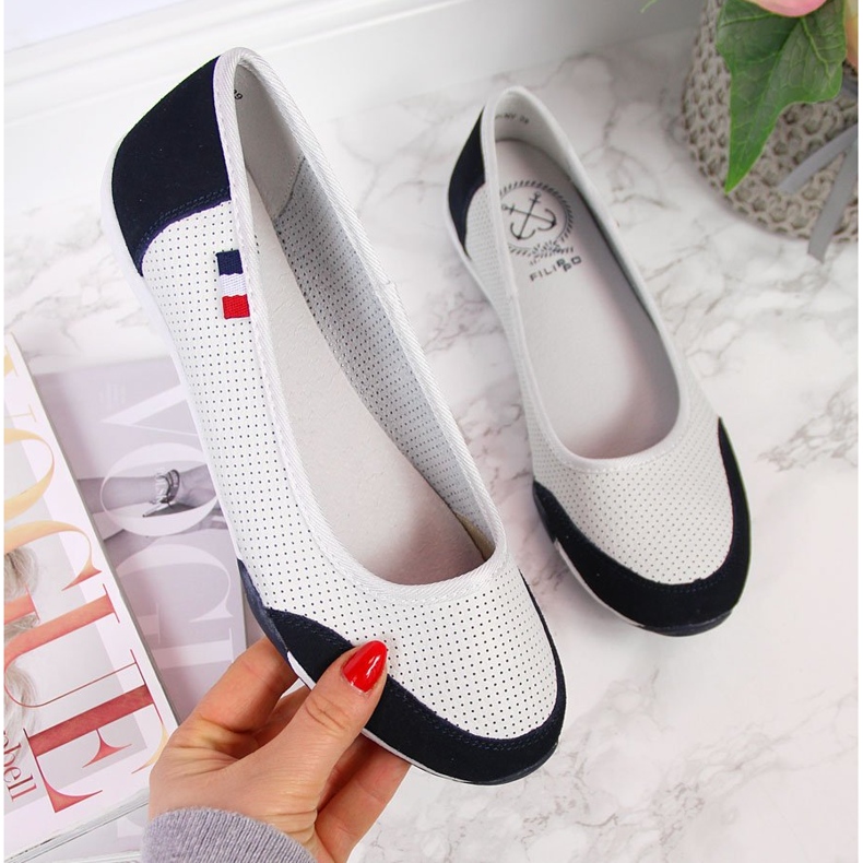 Bailarinas femininas a céu aberto Filippo branco e azul marinho 2