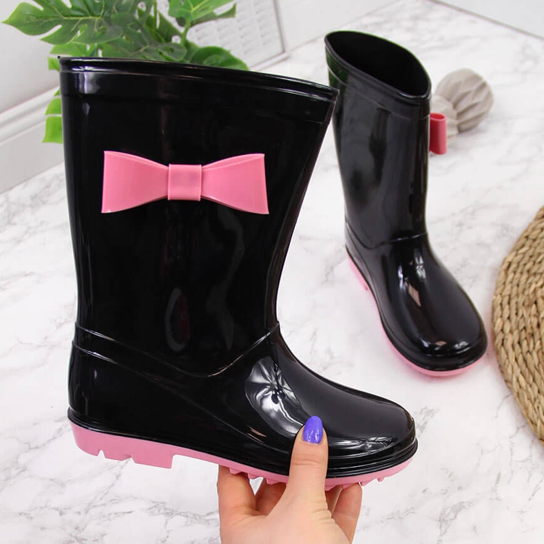 Galochas femininas do Black American Club com laço preto 1