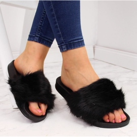 Chinelos de mulher Jezzi pretos com pelo 1