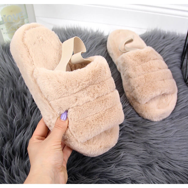 Chinelos femininos de pele bege Seastar 2