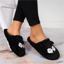 Chinelos de mulher Cloxx pretos de pele com orelhas 1