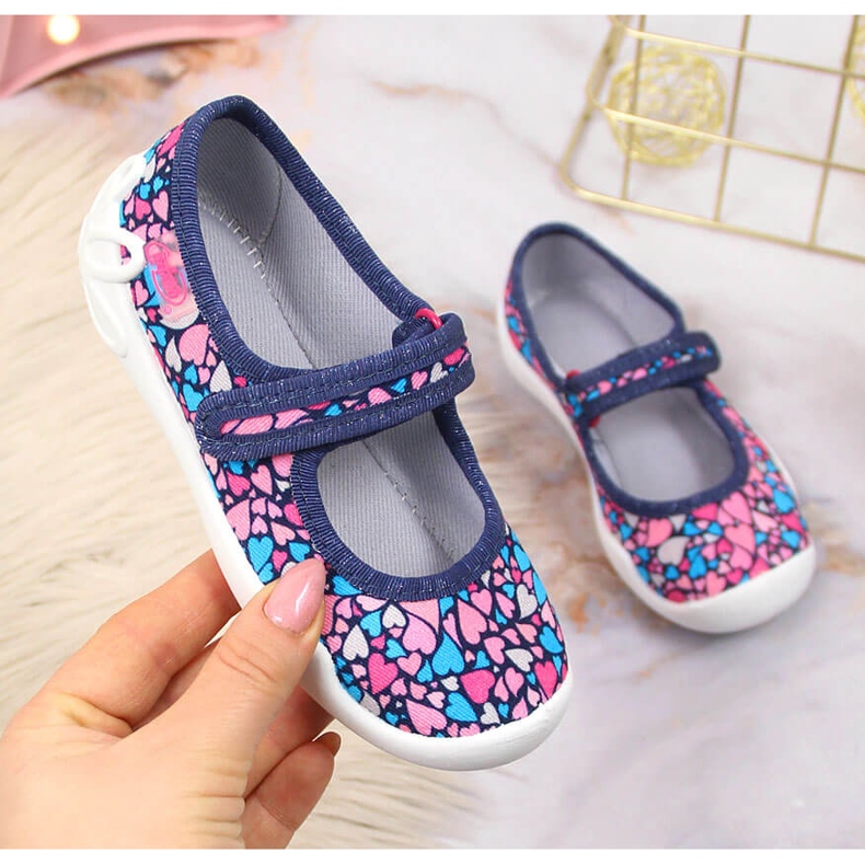 Chinelos bailarinas de menina em corações Befado rosa 1