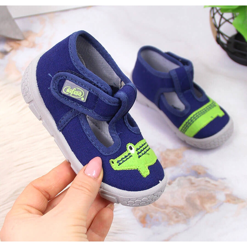Chinelos de menino com velcro com jacaré azul marinho Befado azul-marinho 1