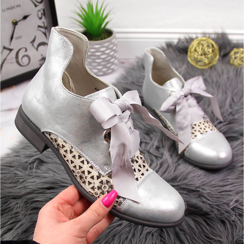 Botas de mulher Jezzi de primavera prateadas e vazadas prata 1 Botas de mulher Jezzi de primavera prateadas e vazadas prata 1