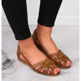 Sandálias femininas de couro marrom Dolce Pietro castanho 2