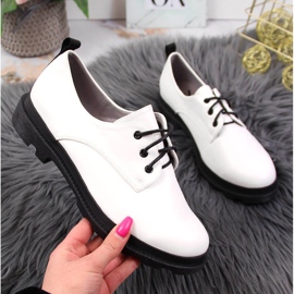 S.Barski Sapatos de senhora com atacadores, branco S. Barski 1