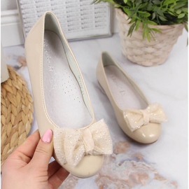 S.Barski Bailarinas femininas em verniz bege S. Barski 1