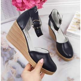 Sandálias femininas em couro com cunha azul marinho Filippo 1