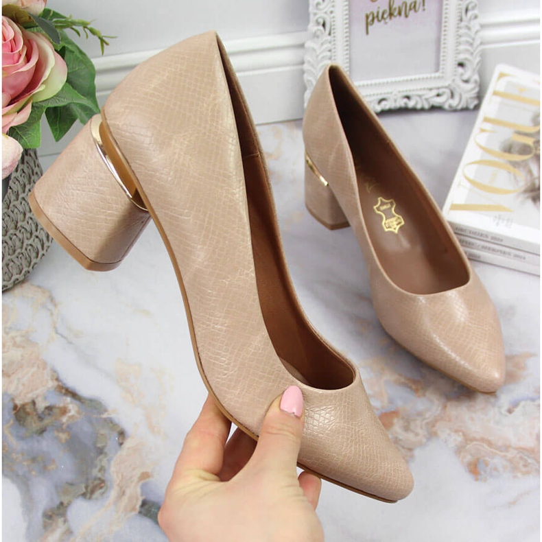 Bombas em um poste decorativo Jezzi bege 1