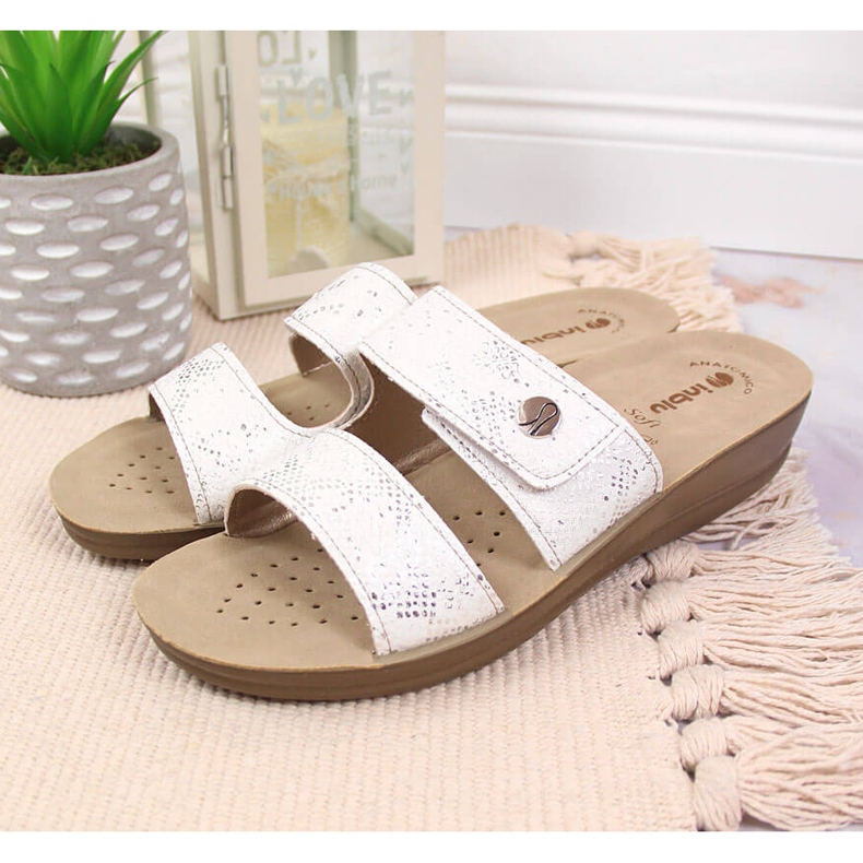 Chinelos de mulher Inblu Velcro brancos 2