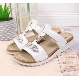 Chinelos de mulher Inblu Velcro brancos com corrente 2