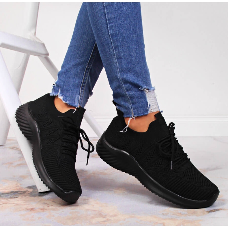 Chinelo de malha preta Filippo em sapatos esportivos preto 1