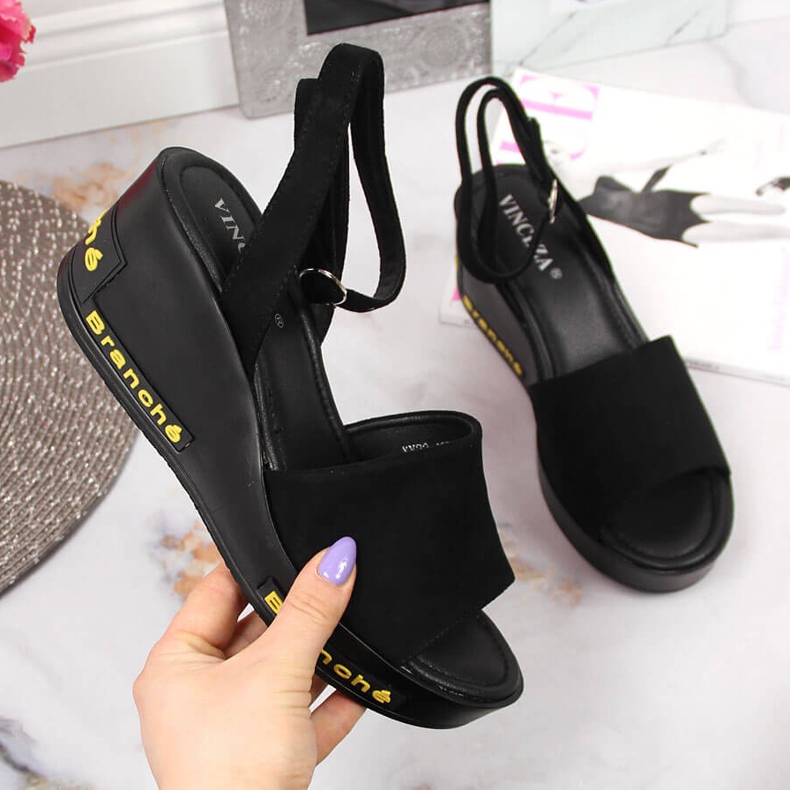 Sandálias femininas Vinceza pretas com salto de cunha preto 1