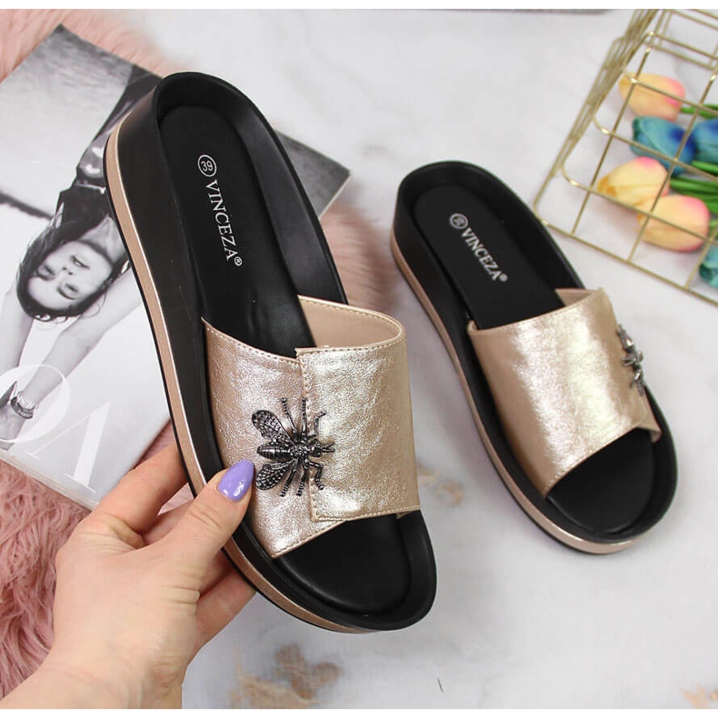 Chinelos femininos de cunha dourada com laço Vinceza dourado 2
