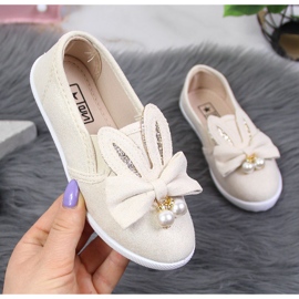 News Ténis de menina bege com orelhas NOTÍCIAS 1