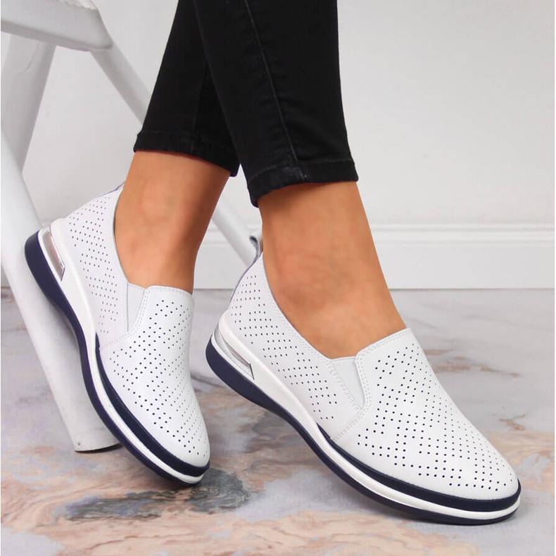 Couro vazado feminino, sapatos slip-on, T.Sokolski branco 1