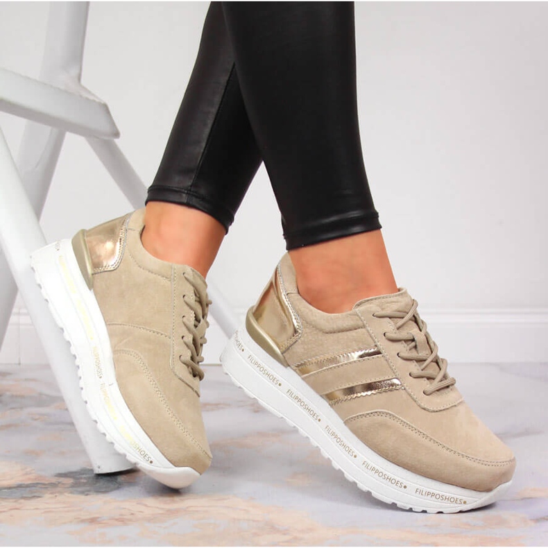 Sapatos de couro feminino na plataforma bege Filippo 1